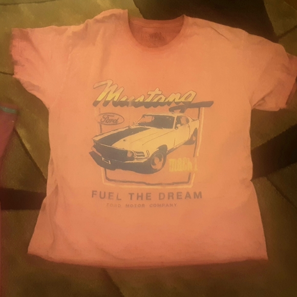 T-Shirt Lot ->  All 4 for $6 - Picture 4 of 4